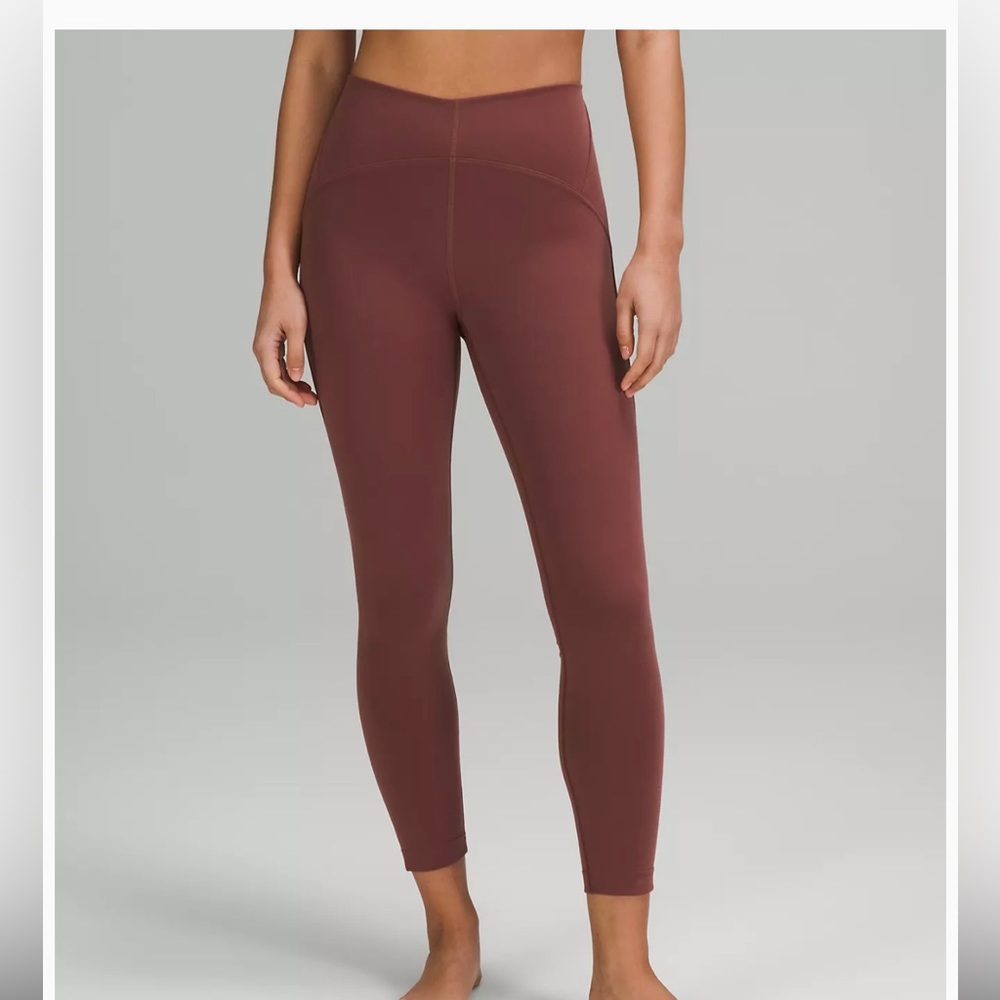 InStill High-Rise Tight 25" lulu’s Smokey Red colour